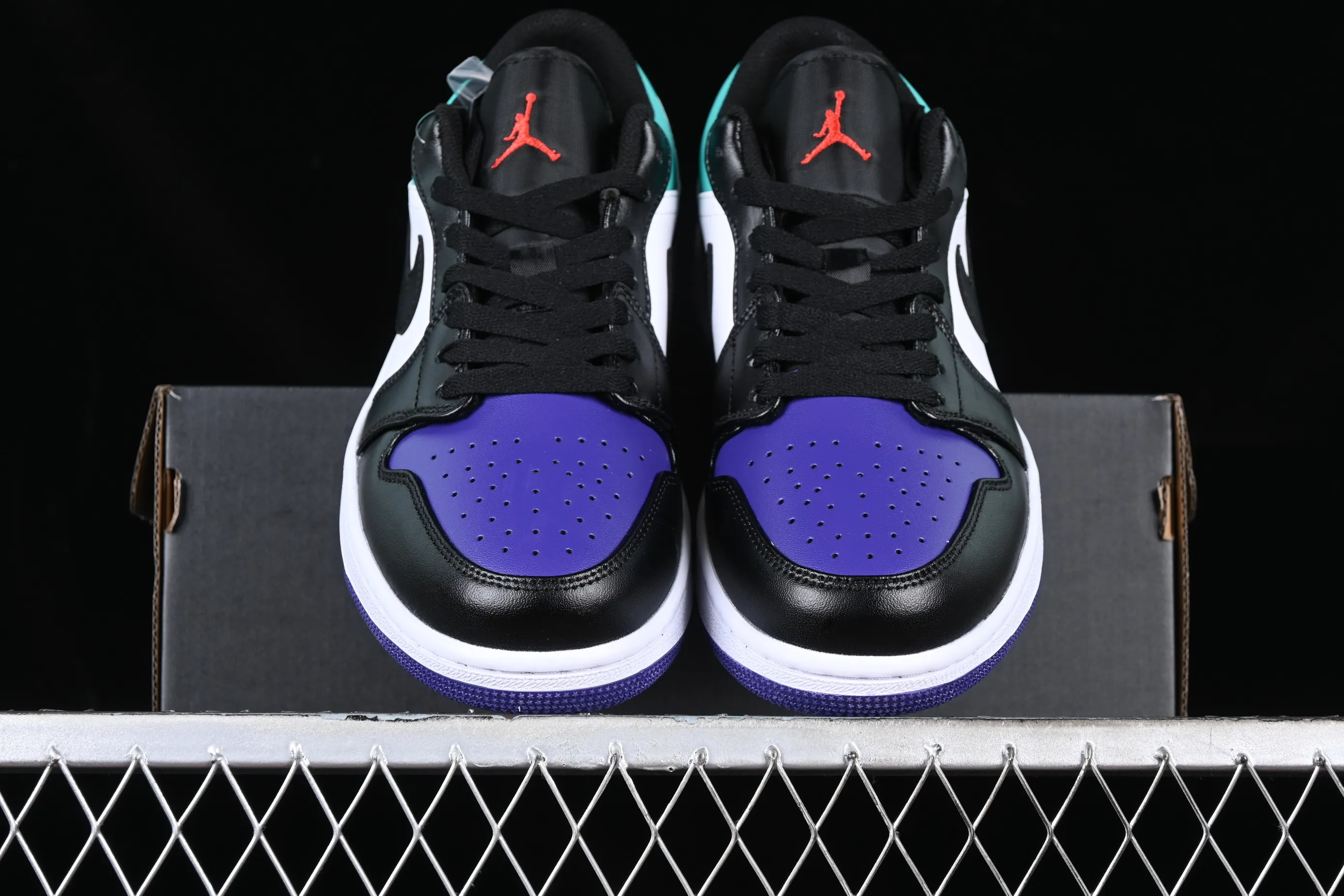 All categories Air Jordan Jordan series basketball shoes Air Jordan 1 Low Z version Air Jordan 1 Low AJ1 Joe 1 color matching cultural low-top casual sneakers 553558-154